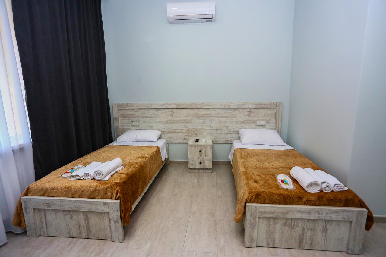 Hotel City Kutaisi Exterior photo