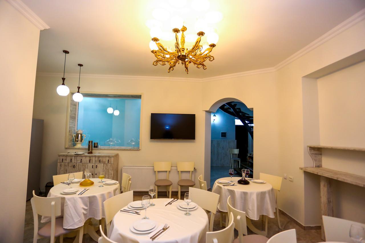 Hotel City Kutaisi Exterior photo