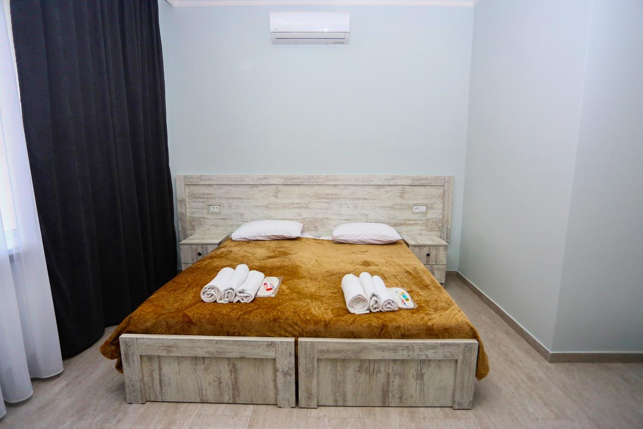 Hotel City Kutaisi Exterior photo