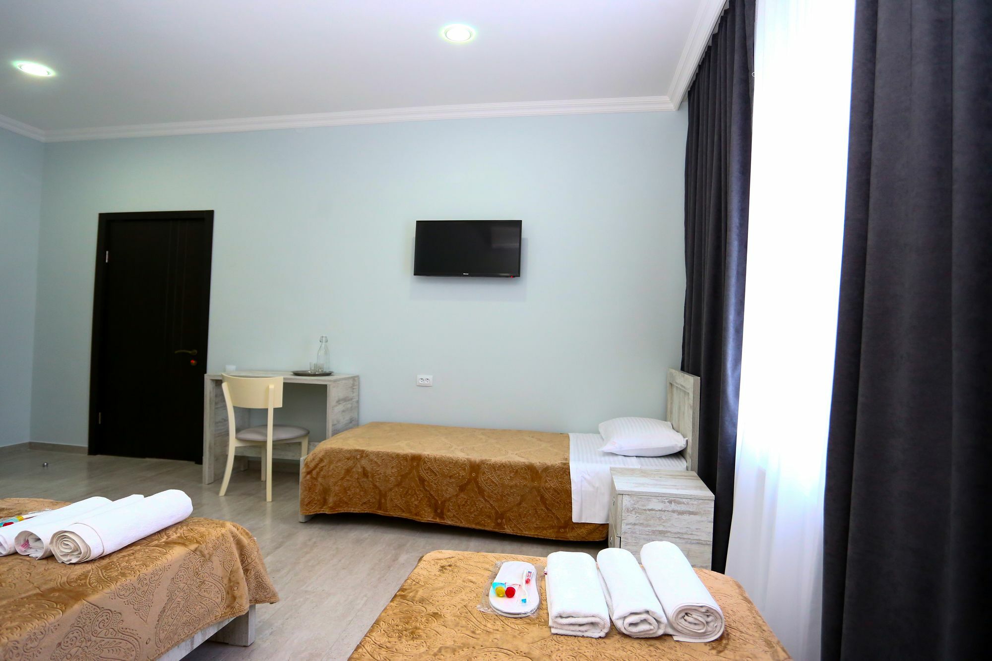 Hotel City Kutaisi Exterior photo